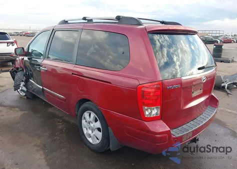 2008 Hyundai Entourage Gls/Limited z USA, uszkodzony, nr VIN KNDMC233986044355